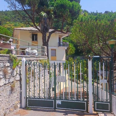 Forti Genova-Free Parking Castellaccio Apartment 2 Esterno foto